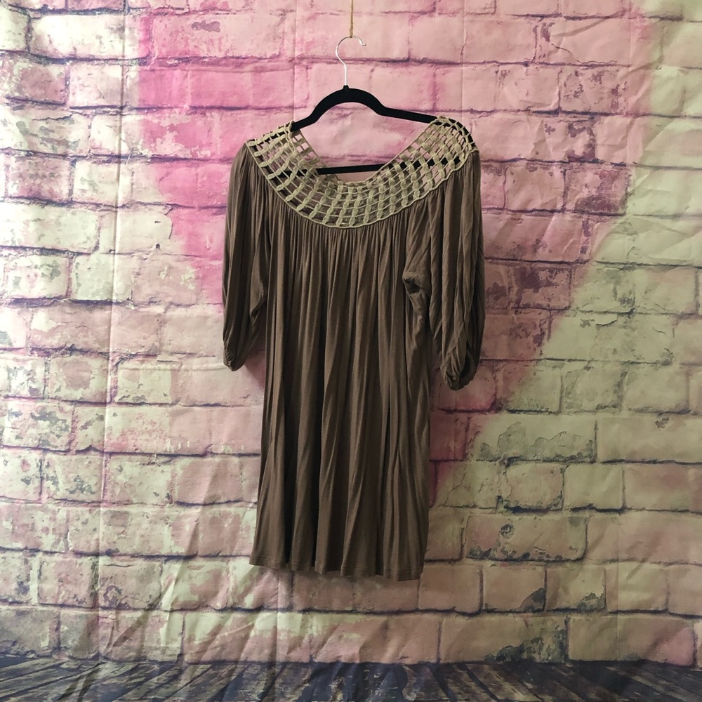off the shoulder brown quarter sleeve